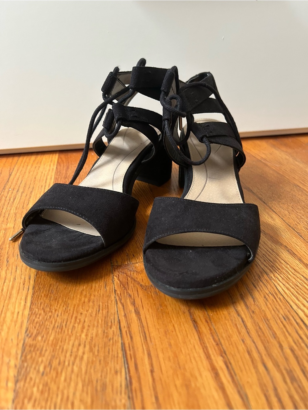 Classic Black Lace-Up Block Heel Sandals by Dr Scholl’s (size 8,5)